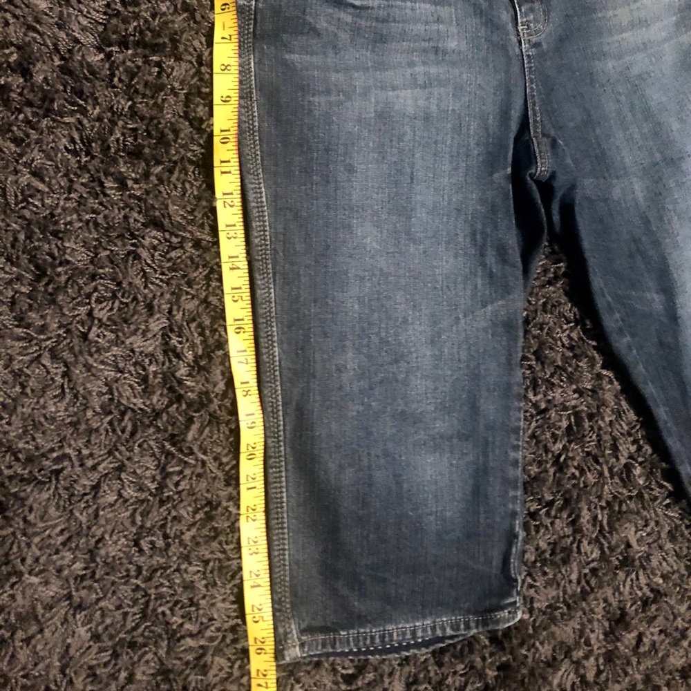 π΄ANA Capris - Picture 3 of 5